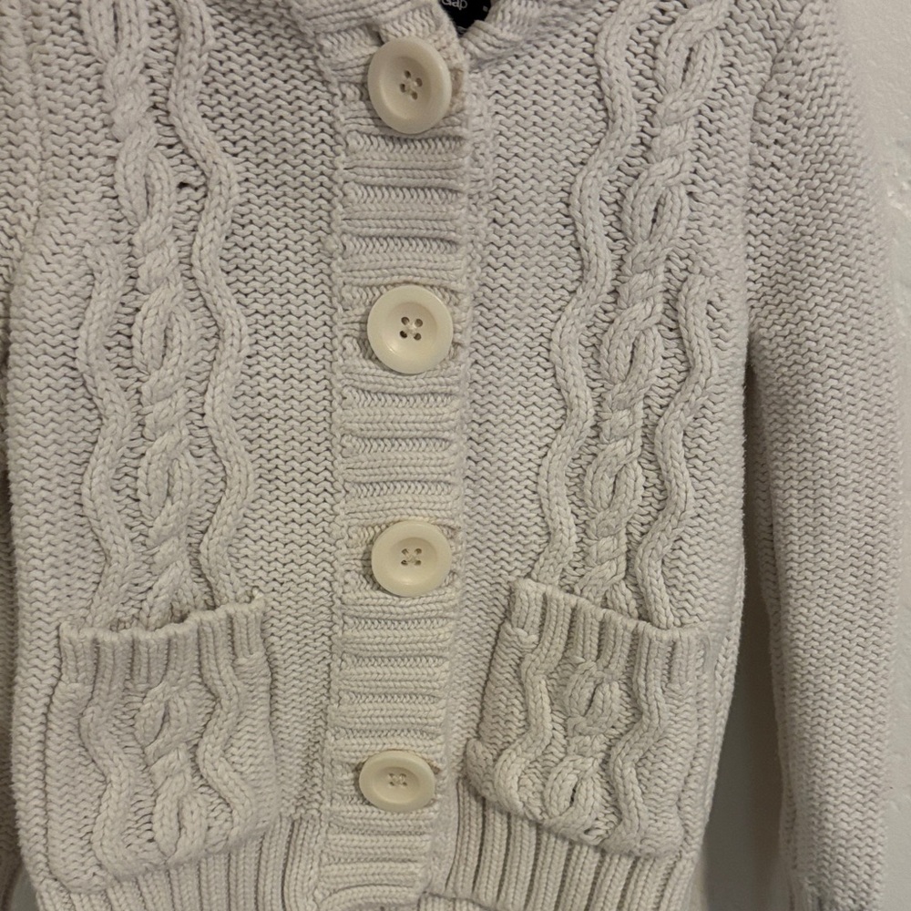 BabyGap Cable Knit Sweater - Picture 3 of 7